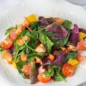 Фото товара 'Микс салат с лососем гриль'