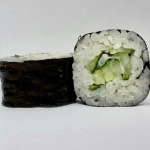 Фото товара 'Ролл с огурцом'