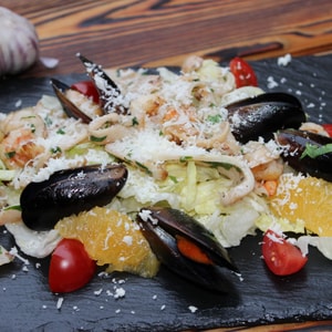 Фото товара 'Салат с морепродуктами'