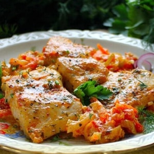 Фото товара 'Пангасиус на овощной подушке'