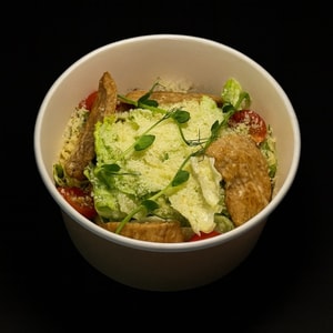 Фото товара 'САЛАТ ЦЕЗАРЬ С КУРИЦЕЙ'