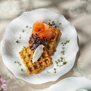 Фото товара 'Вафли из цукини с лососем слабой соли'