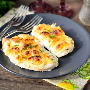 Фото товара 'Отбивная куриная с ананасом и сыром'