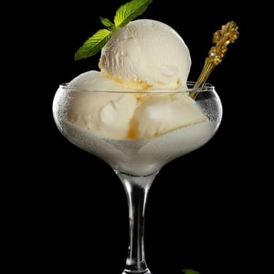 Фото товара 'Мороженое ванильное'