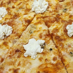 Фото товара '4 сыра'