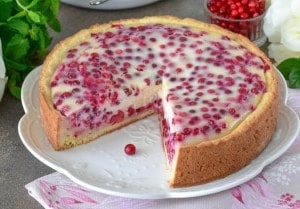 Фото товара 'Кусок брусничного пирога'