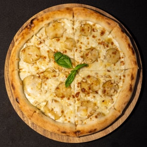 Фото товара 'Пицца с грушей и горгонзолой'