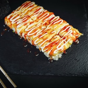 Фото товара 'Рисовая пицца с курицей и ананасами'