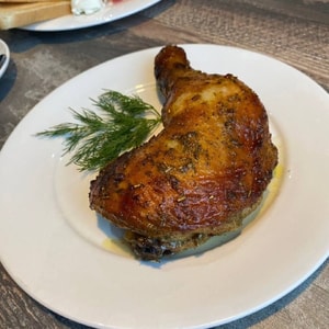 Фото товара 'Куриный запеченый окорок'