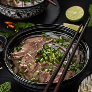 Фото товара 'Фо бо (суп лапша фо с говядиной)'