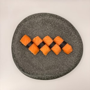 Фото товара 'СУШИ С ЛОСОСЕМ'