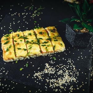 Фото товара 'Рисовая пицца с лососем'