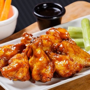 Фото товара 'Куриные крылышки ОСТРЫЕ на мангале'