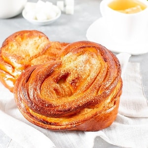 Фото товара 'Булочка с сахаром к чаю'