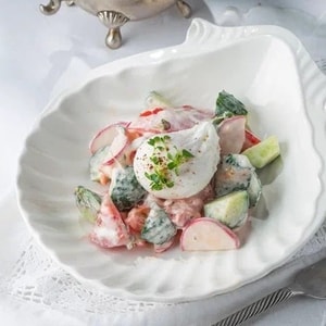 Фото товара 'Овощной салат с яйцом пашот'