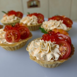 Фото товара 'Тарталетка с креветкой 5шт'