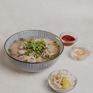 Фото товара 'Бун бо (суп лапша бун с вареной говядиной)'