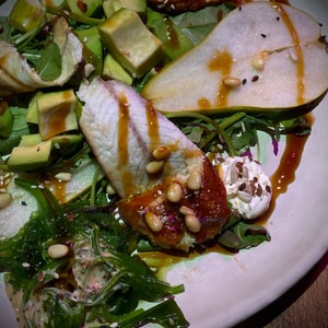 Фото товара 'Салат «Копчёный угорь- Груша»'