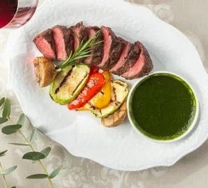 Фото товара 'Миньон Папа Джо с щавелевым соусе'