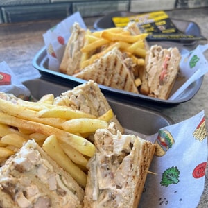 Фото товара 'Клаб сэндвич с курицей'