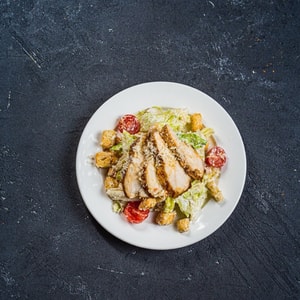 Фото товара 'САЛАТ ЦЕЗАРЬ С КУРИЦЕЙ'