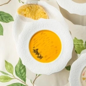 Фото товара 'Крем-суп из тыквы с трюфельным маслом'