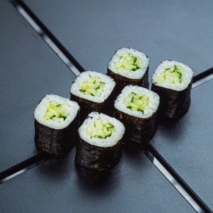 Фото товара 'МАКИ С ОГУРЦОМ'