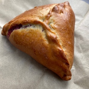 Фото товара 'Пирожки сдобные со свеклой'